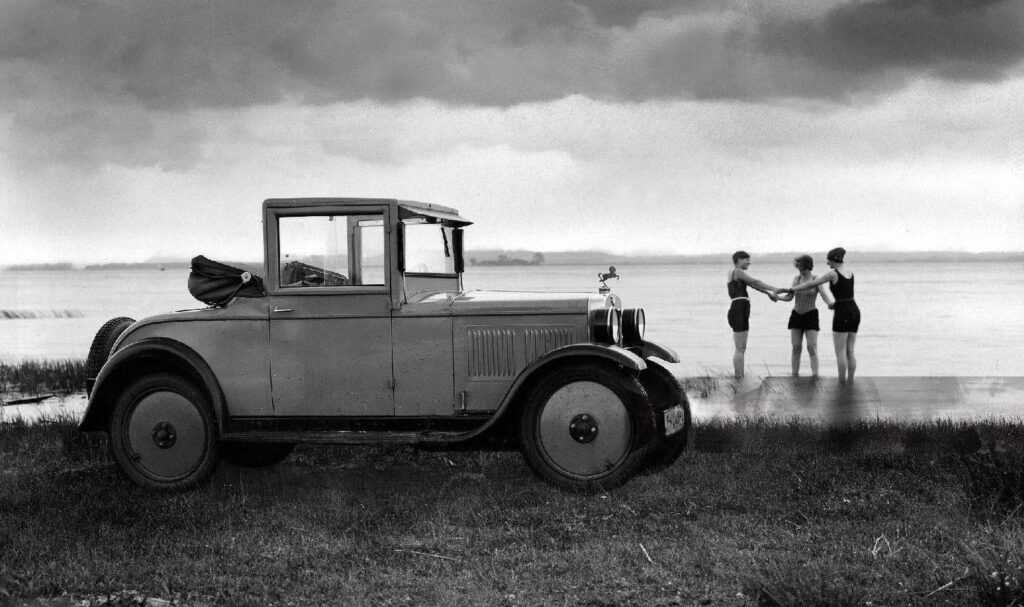 1929 Hanomag with earliest radiator mascot